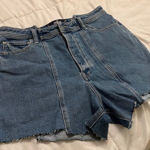 Hollister stretchy Jean shorts.